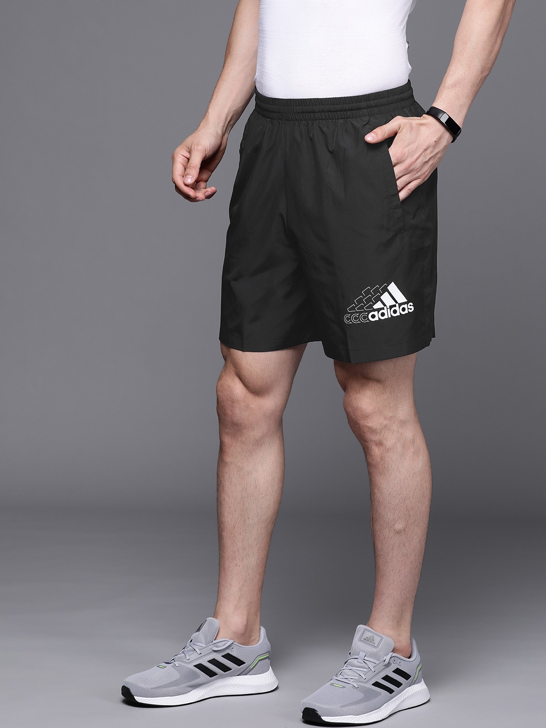 

ADIDAS Men Black Essentials Logo Woven Shorts