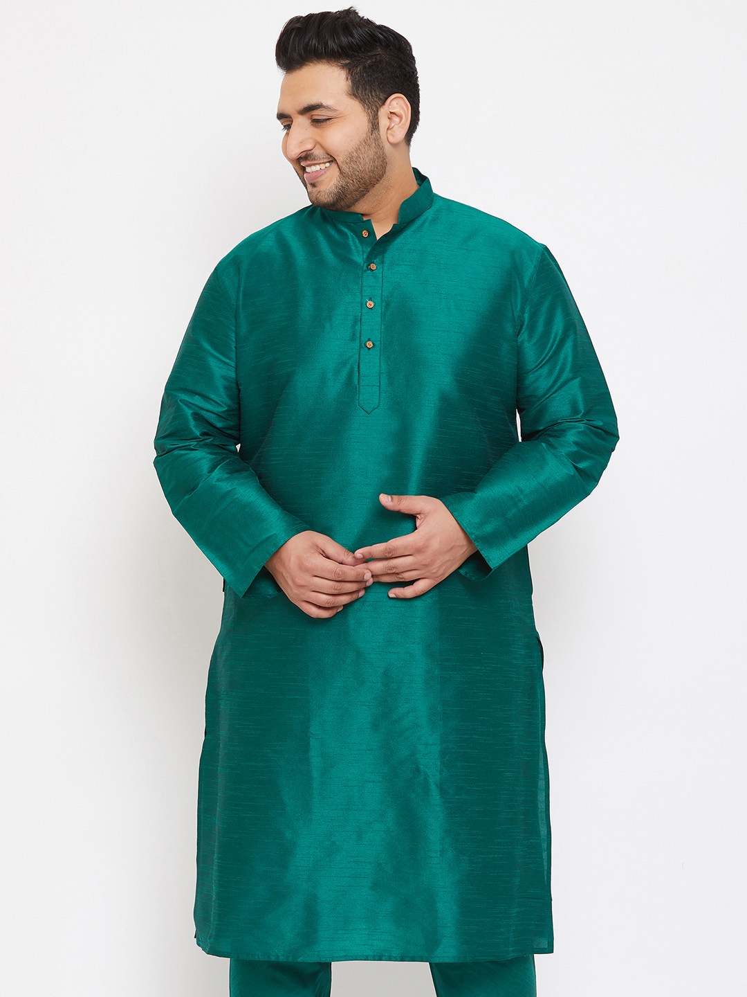 

VASTRAMAY Men Green Solid Straight Kurta