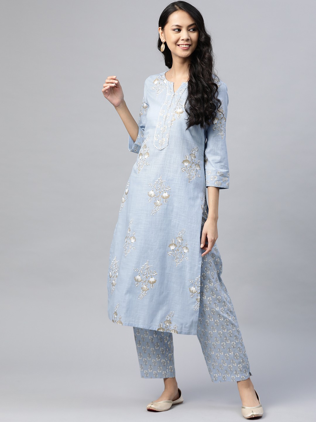 

SILVER STOCK Women Blue & Off-White Printed Gotta Patti Pure Cotton Kurta with Palazzos