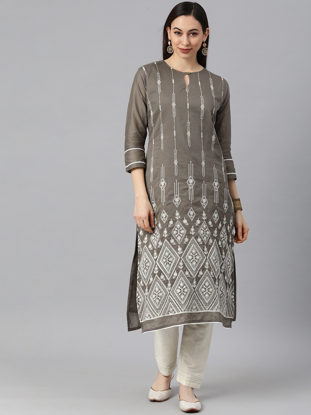 

flaher Women Grey Embroidered Pure Cotton Kurta with Trousers