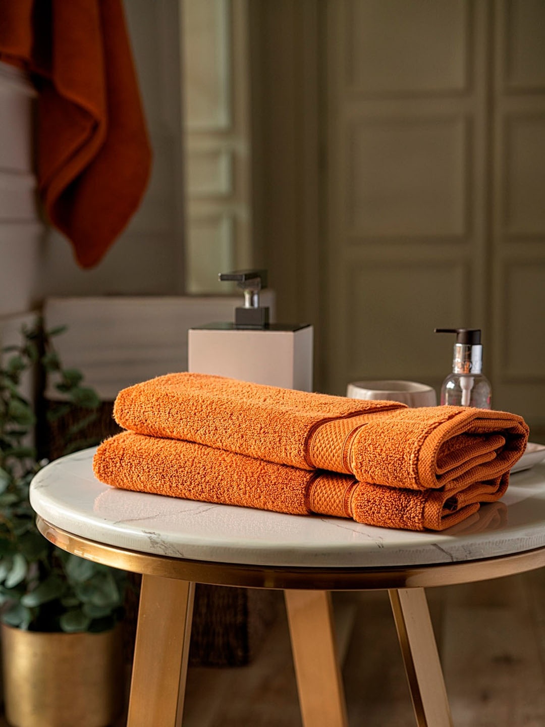 

DDecor Unisex Set Of 2 Mustard Yellow Cotton 650 GSM Hand Towel