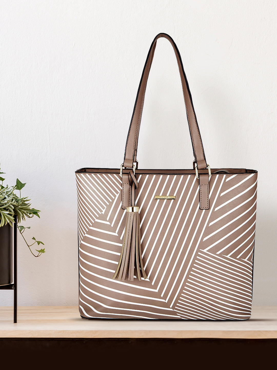 

Forever Glam by Pantaloons Tan Geometric Printed Oversized Structured Shoulder Bag