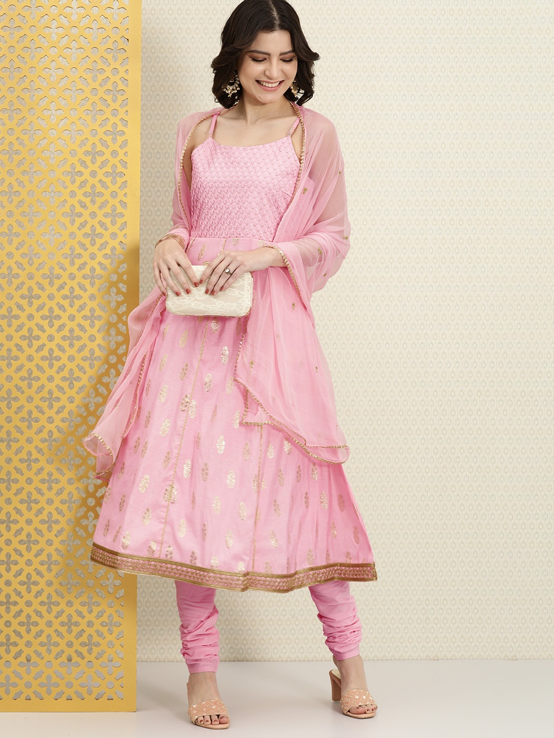 

House of Pataudi Women Pink Embroidered Jashn Kurta Set