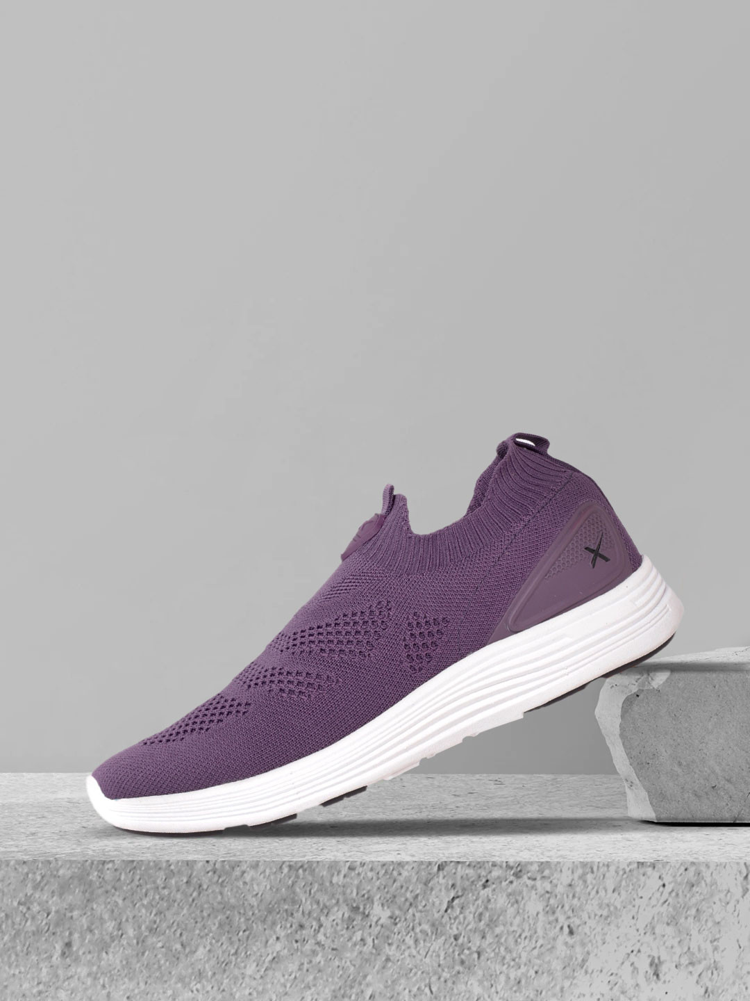 

HRX by Hrithik Roshan Women Purple Woven Design Flex Running shoe