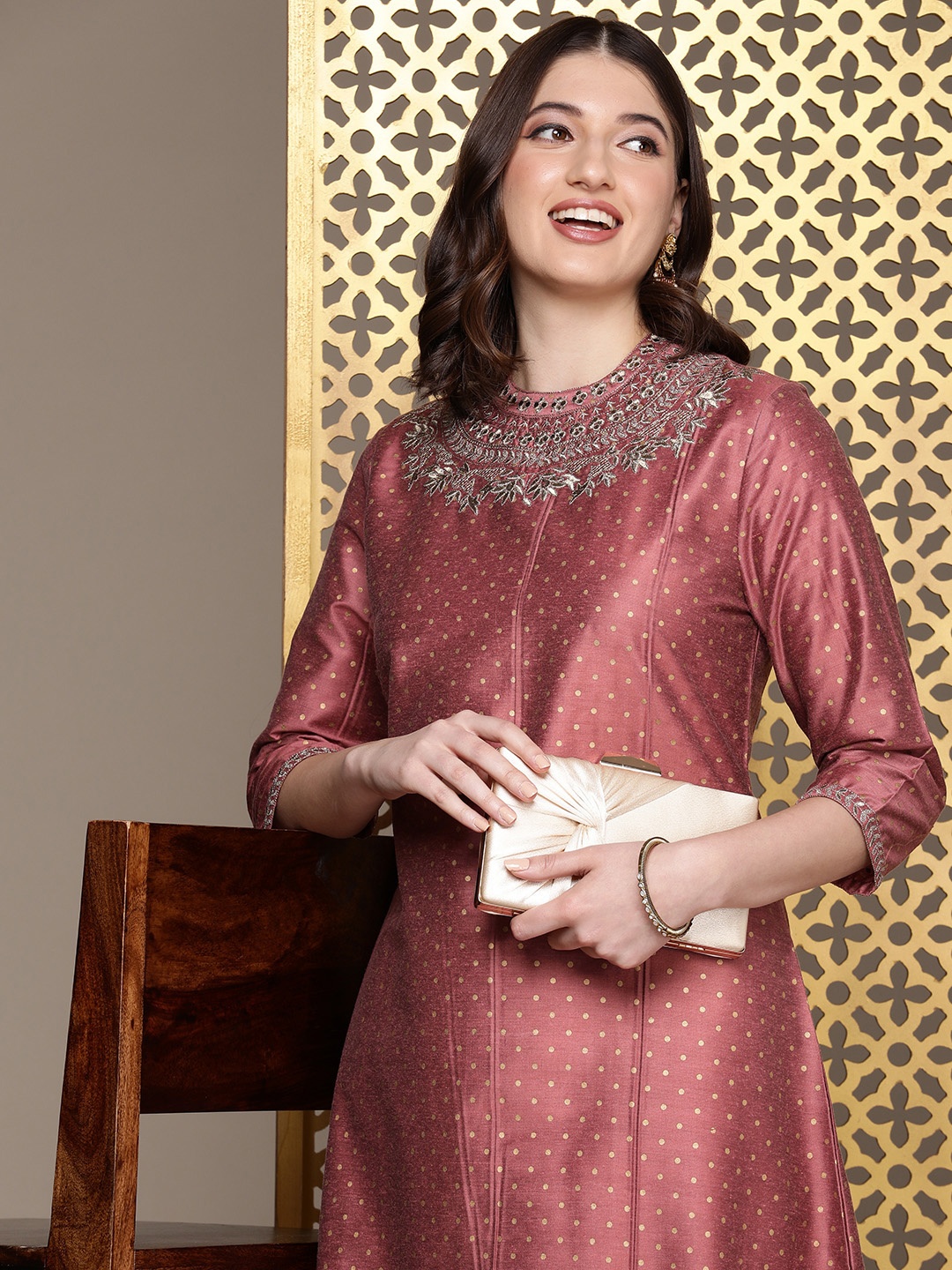 

House of Pataudi Woven Design Thread Work A-Line Jashn Kurta, Pink