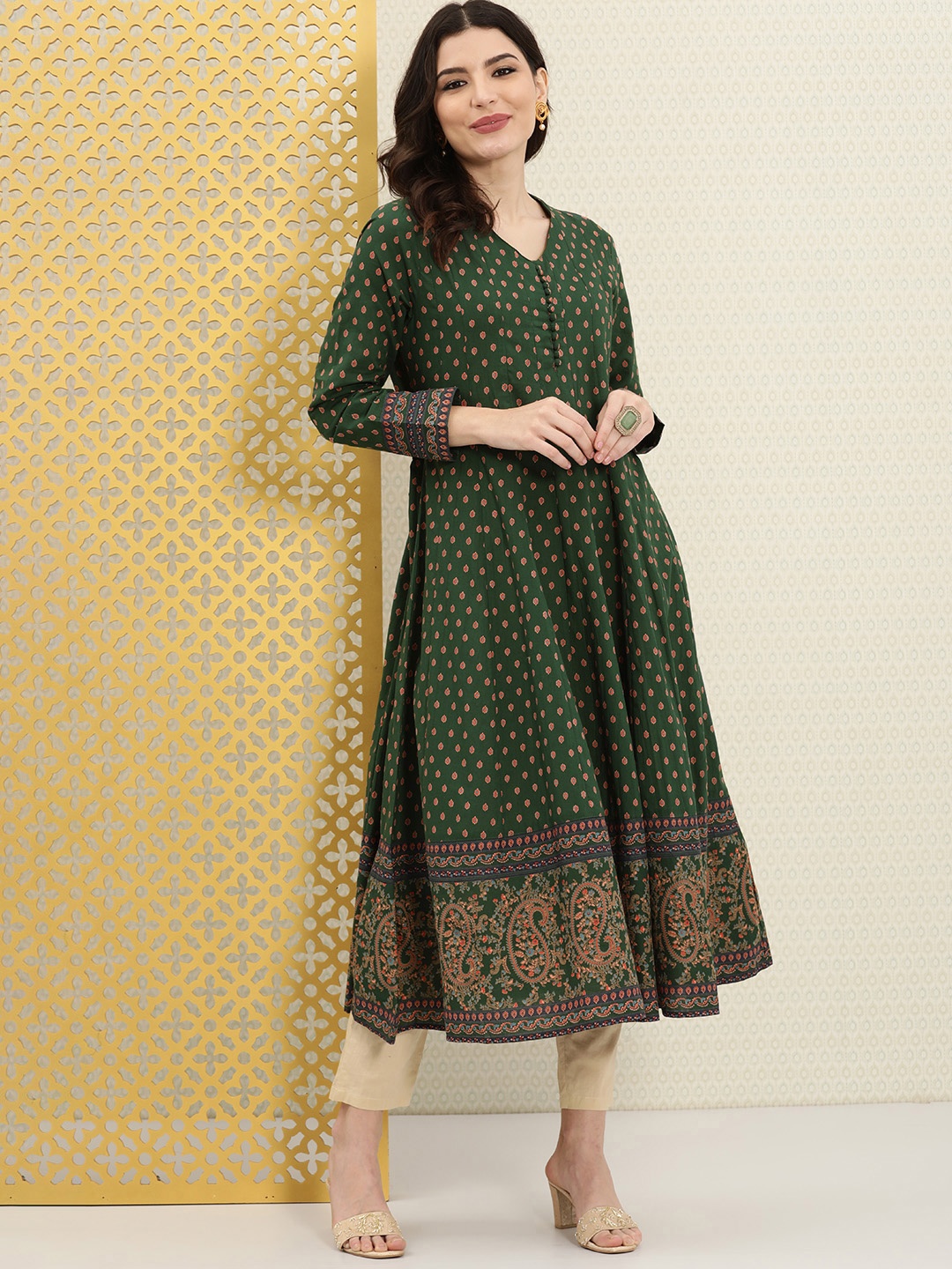 

House of Pataudi Women Green Ethnic Motifs Printed Block Print Anarkali Kurta