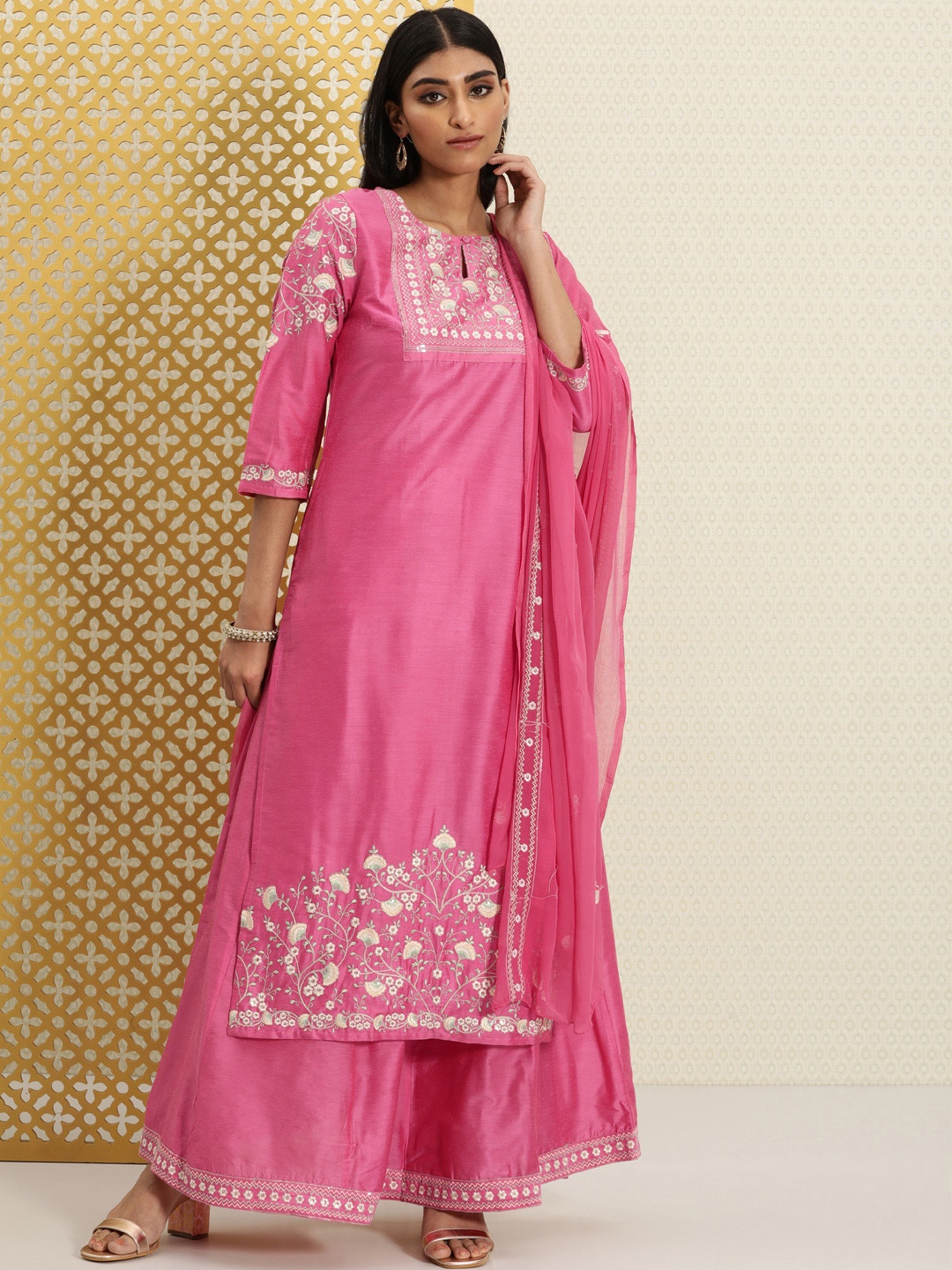 

House of Pataudi Women Pink Ethnic Motifs Embroidered Jashn Kurta Set