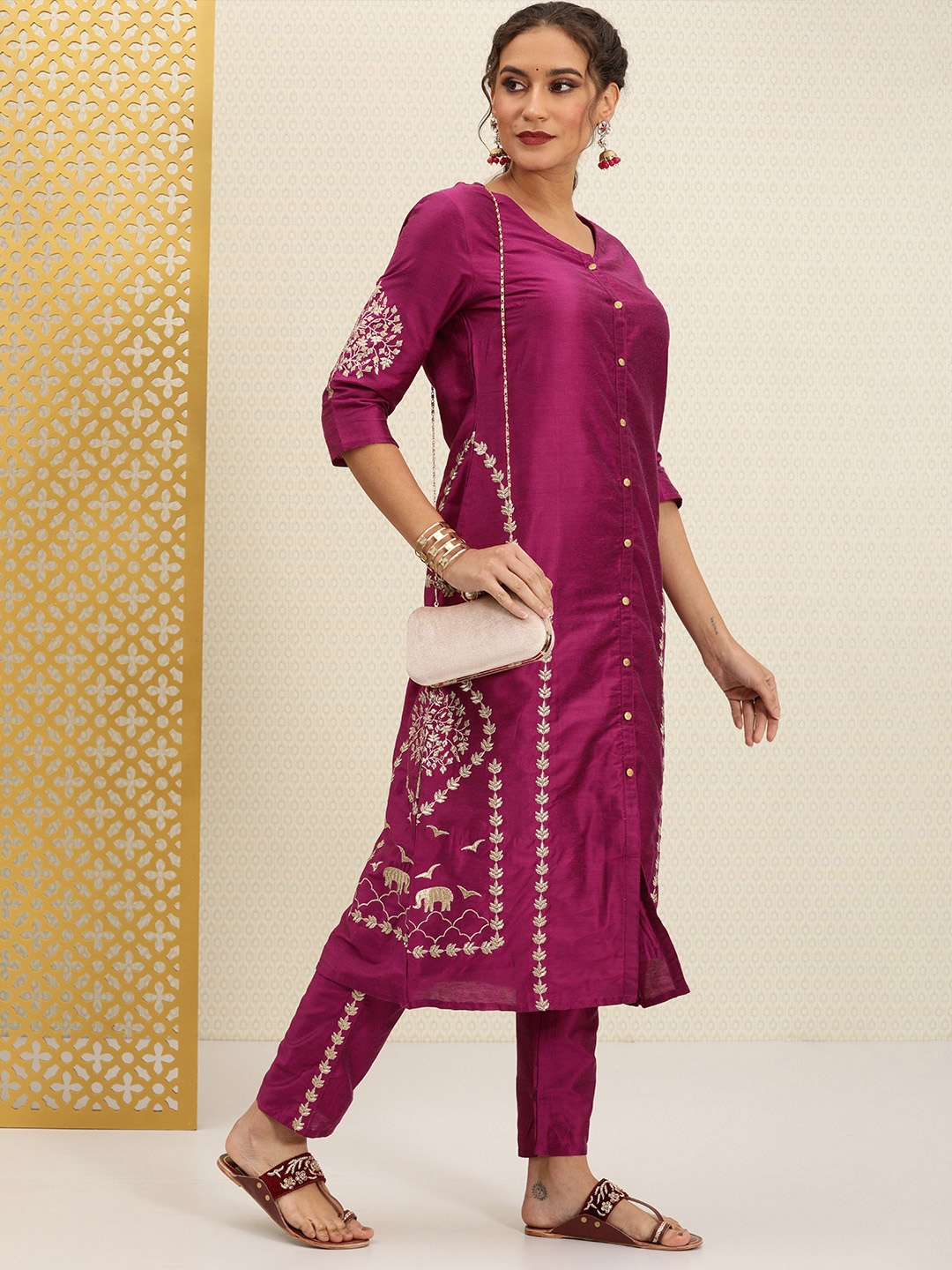 

House of Pataudi Women Purple Floral Embroidered Kurta with Trousers