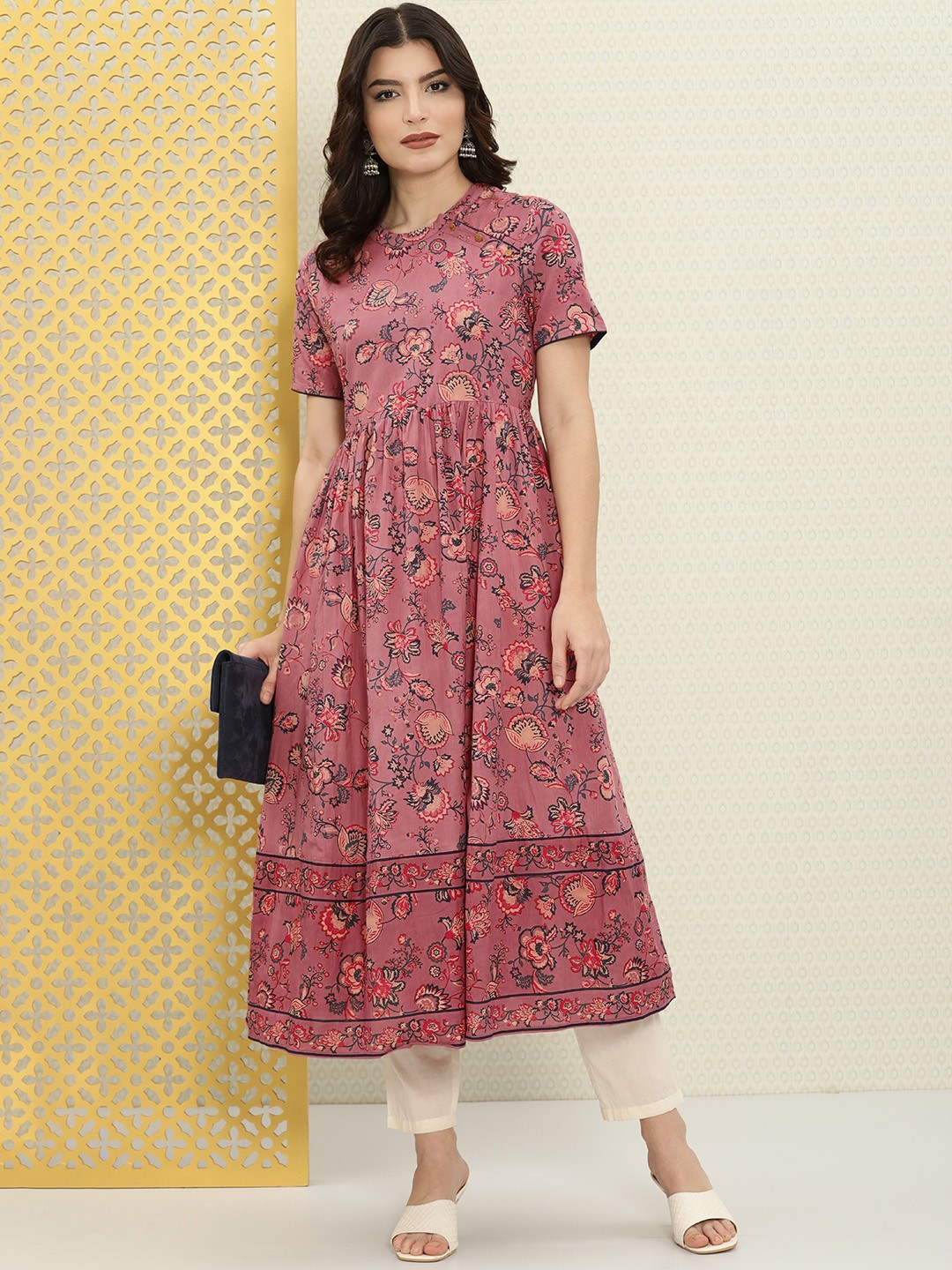 

House of Pataudi Women Magenta Floral Printed Pure Cotton Rozana Anarkali Kurta