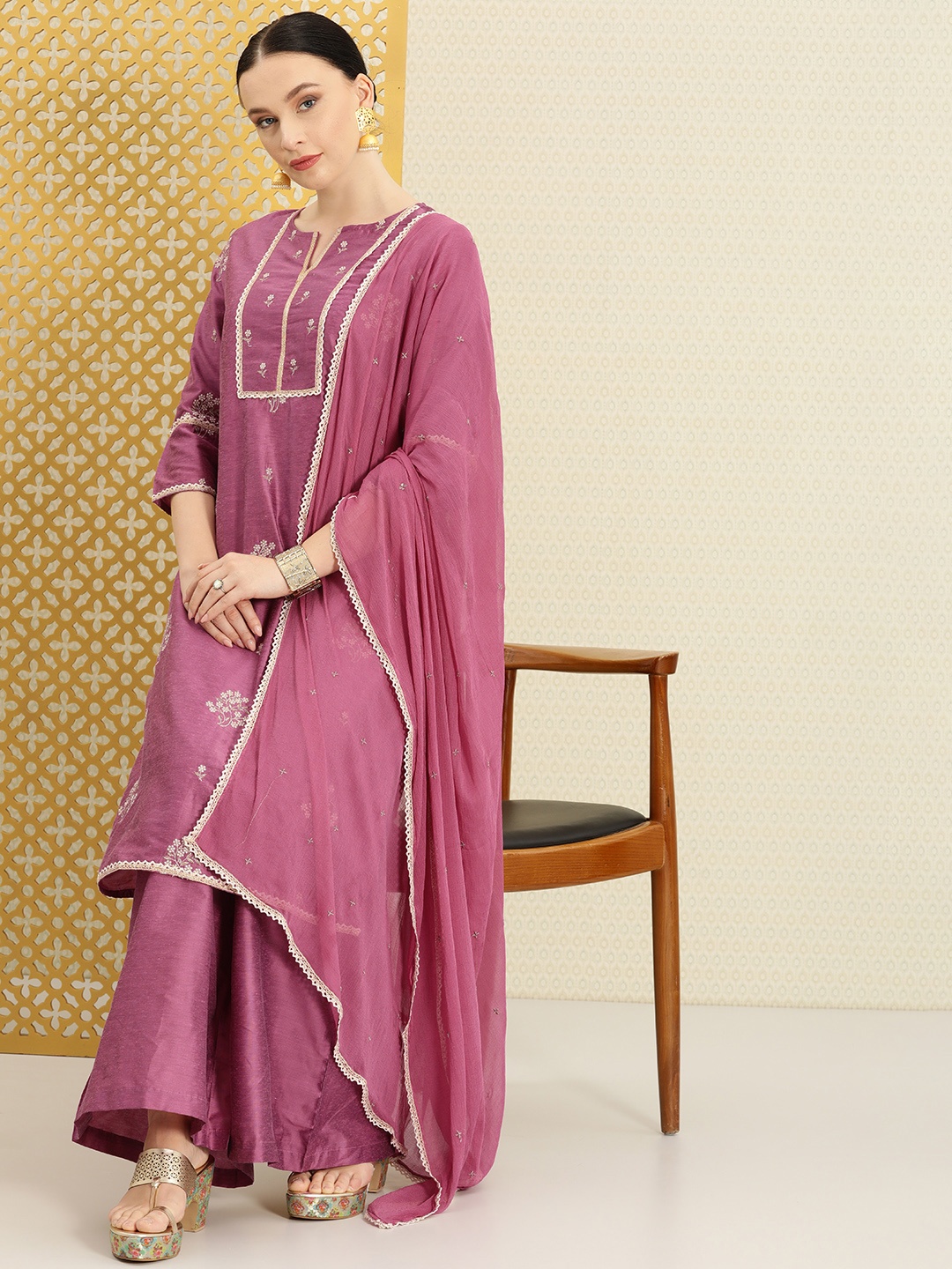 

House of Pataudi Pink Zari Embroidered Empire Kurta With Palazzos & Dupatta