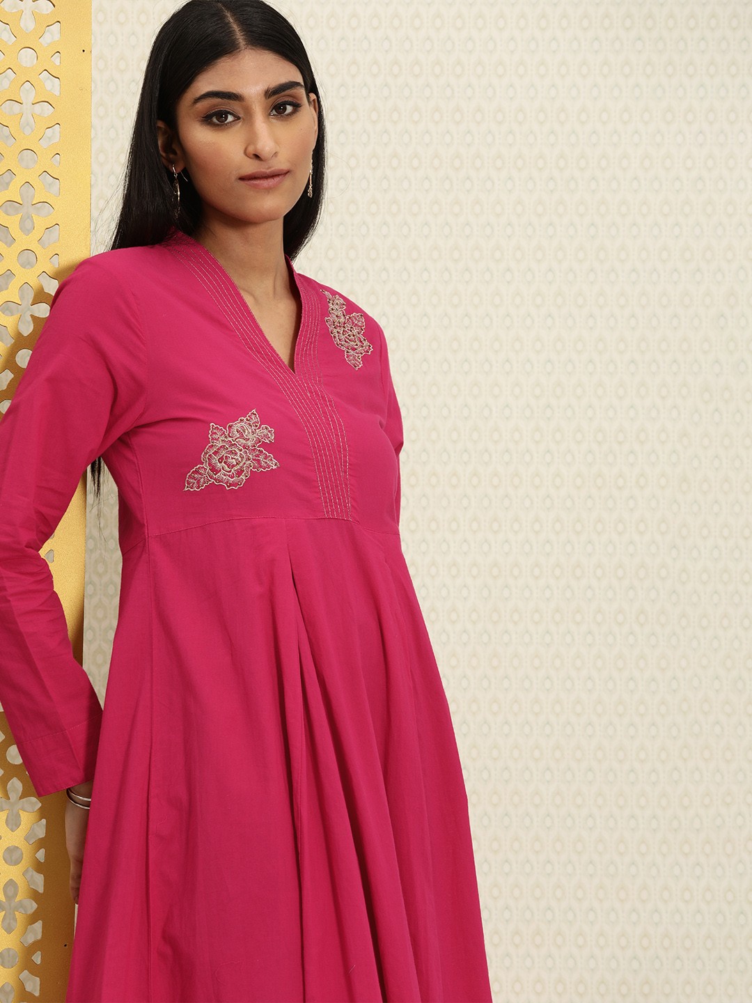 

House of Pataudi Women Pink Solid Pure Cotton Anarkali Kurta