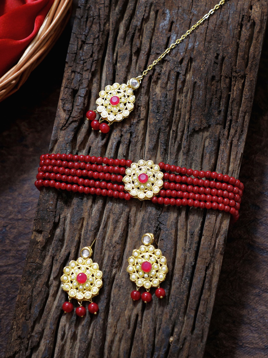 

KARATCART Gold-Plated Red Beaded & Kundan-Studded Choker Handcrafted Jewellery Set