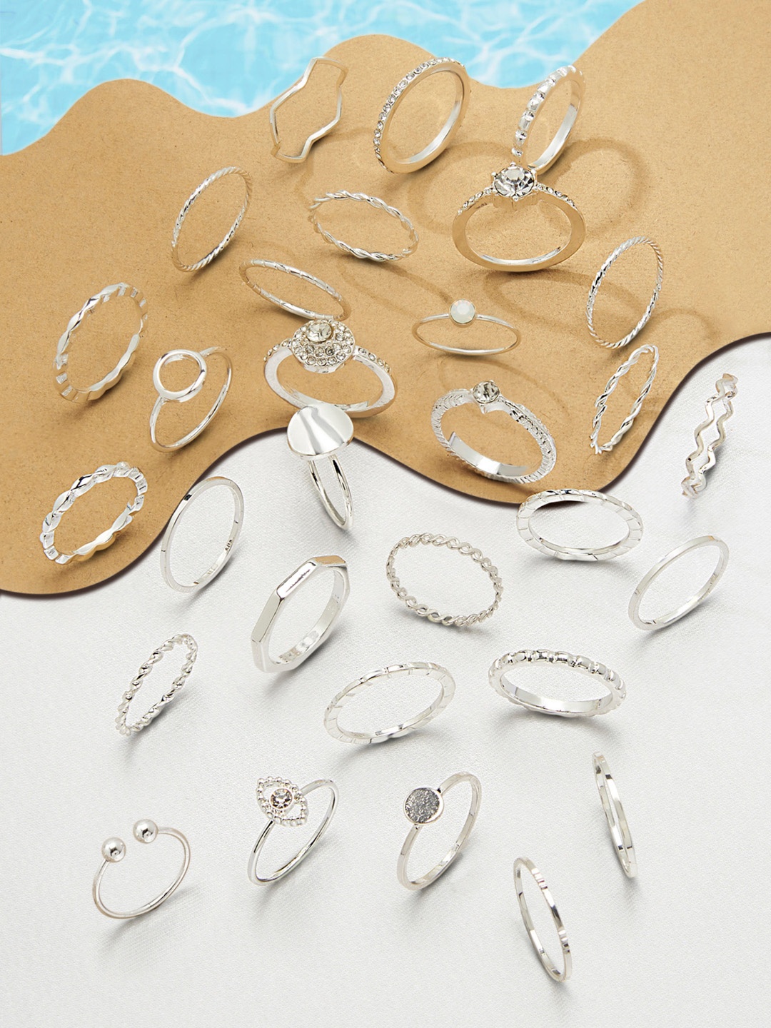 

AMI Set Of 30 Silver-Plated White Stone-Studded Finger Rings