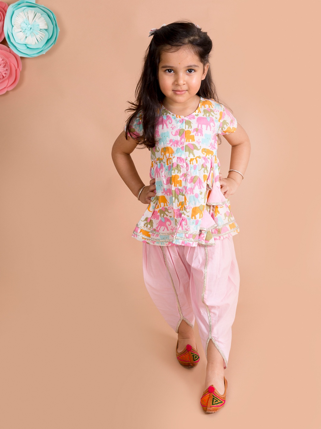 

pspeaches Girls White Ethnic Motifs Printed Pleated Gotta Patti Pure Cotton Kurti with Dhoti Pants