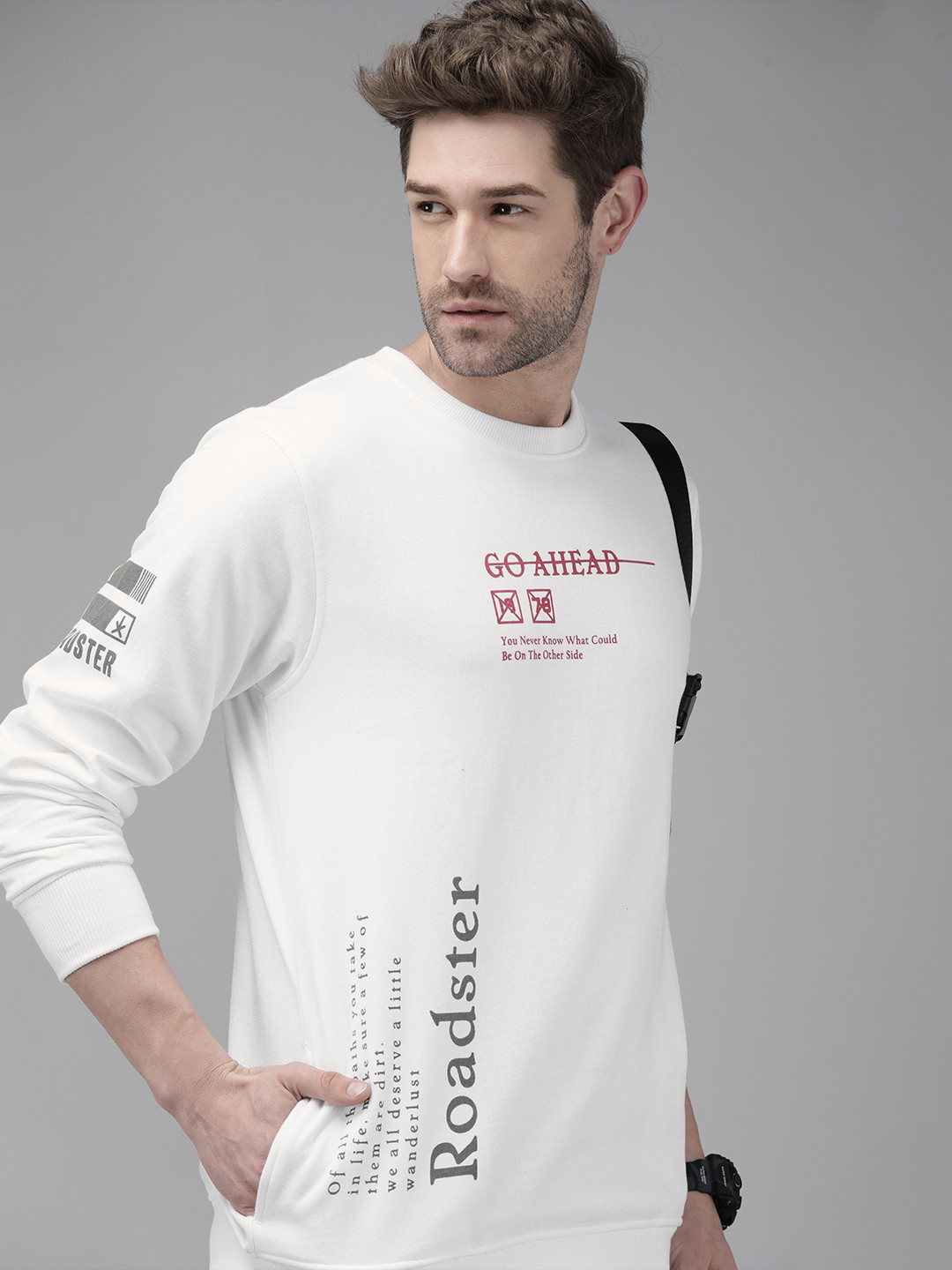 

Roadster Men White Typography Printed Round-Neck Pullover Sweatshirt