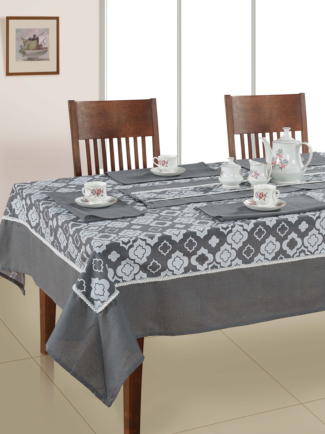 

SWAYAM Grey & White 8 Pieces Printed Cotton Gharana 6 Seater Dining Set