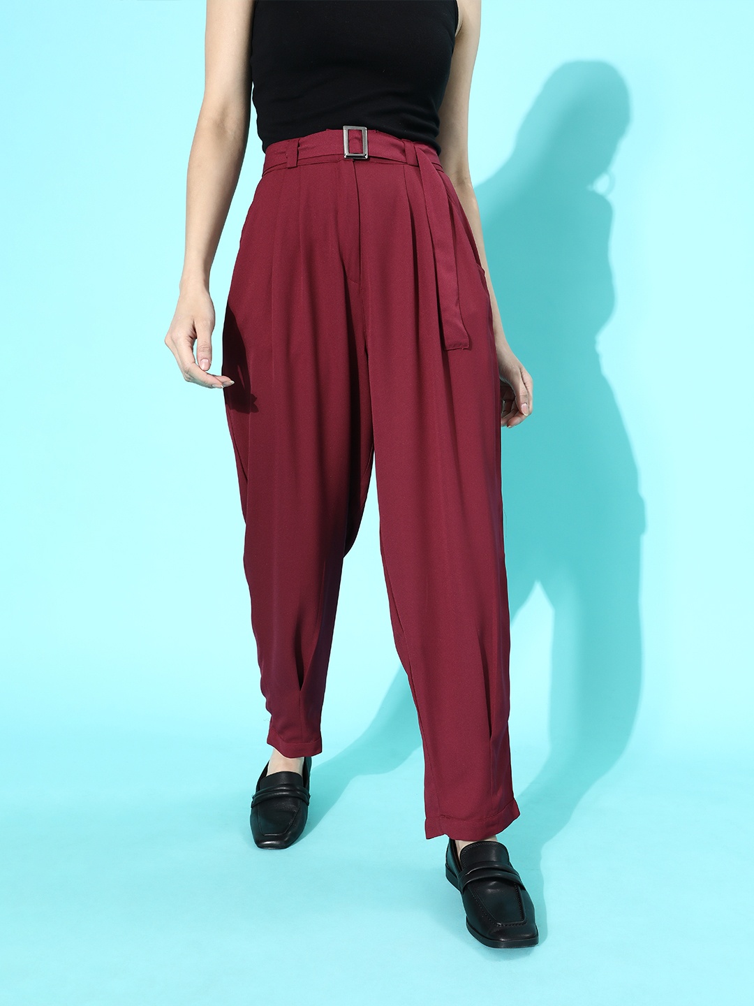 

DressBerry Woman Charming Maroon Solid Belted Trousers