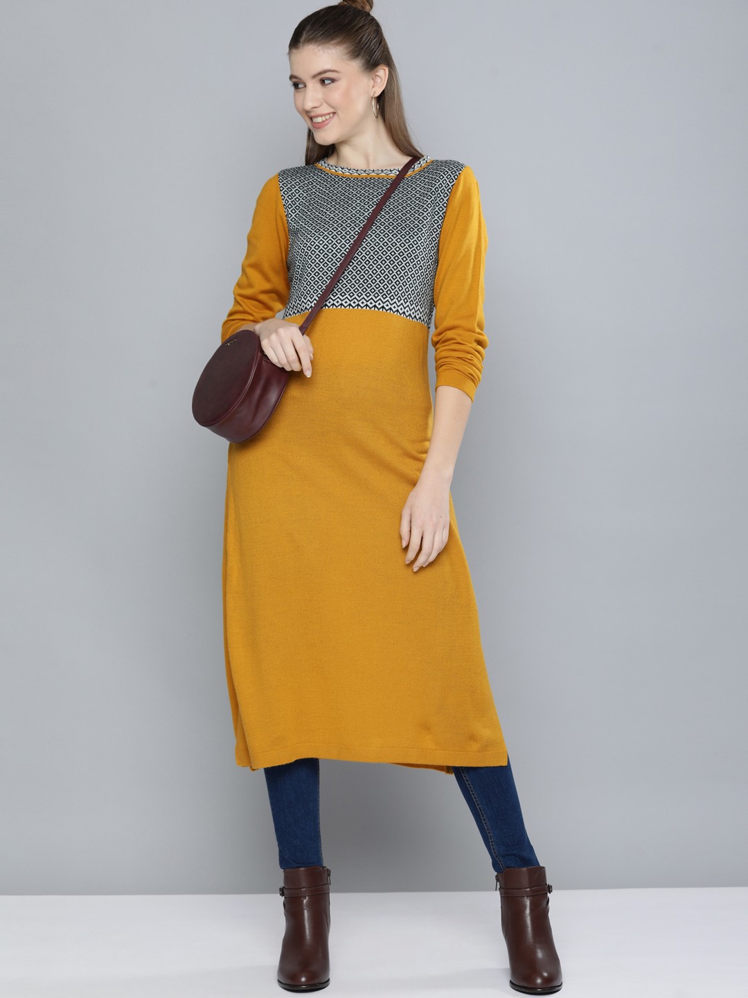 

HERE&NOW Women Mustard Yellow & White Geometric Yoke Design Acrylic Winter Kurta