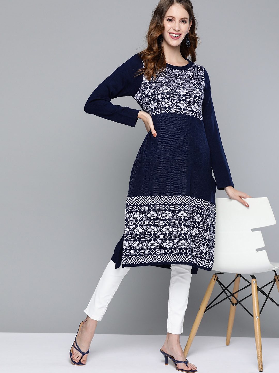 

HERE&NOW Women Navy Blue & White Ethnic Motifs Woven Design Straight Acrylic Winter Kurta