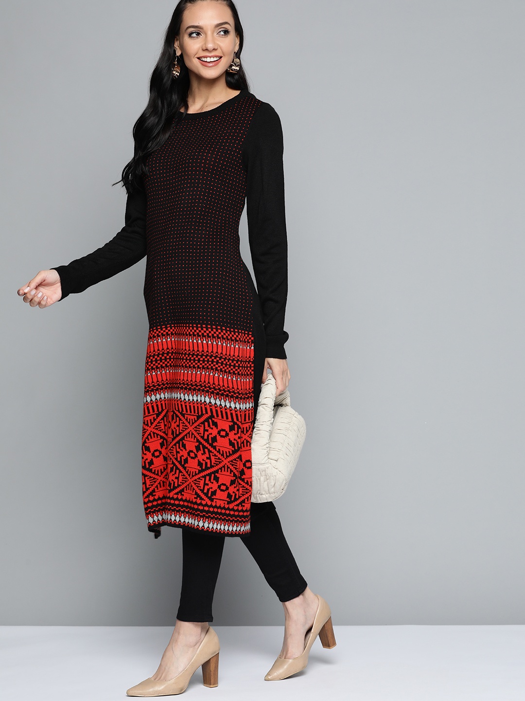 

HERE&NOW Women Black & Red Geometric Acrylic Winter Kurta