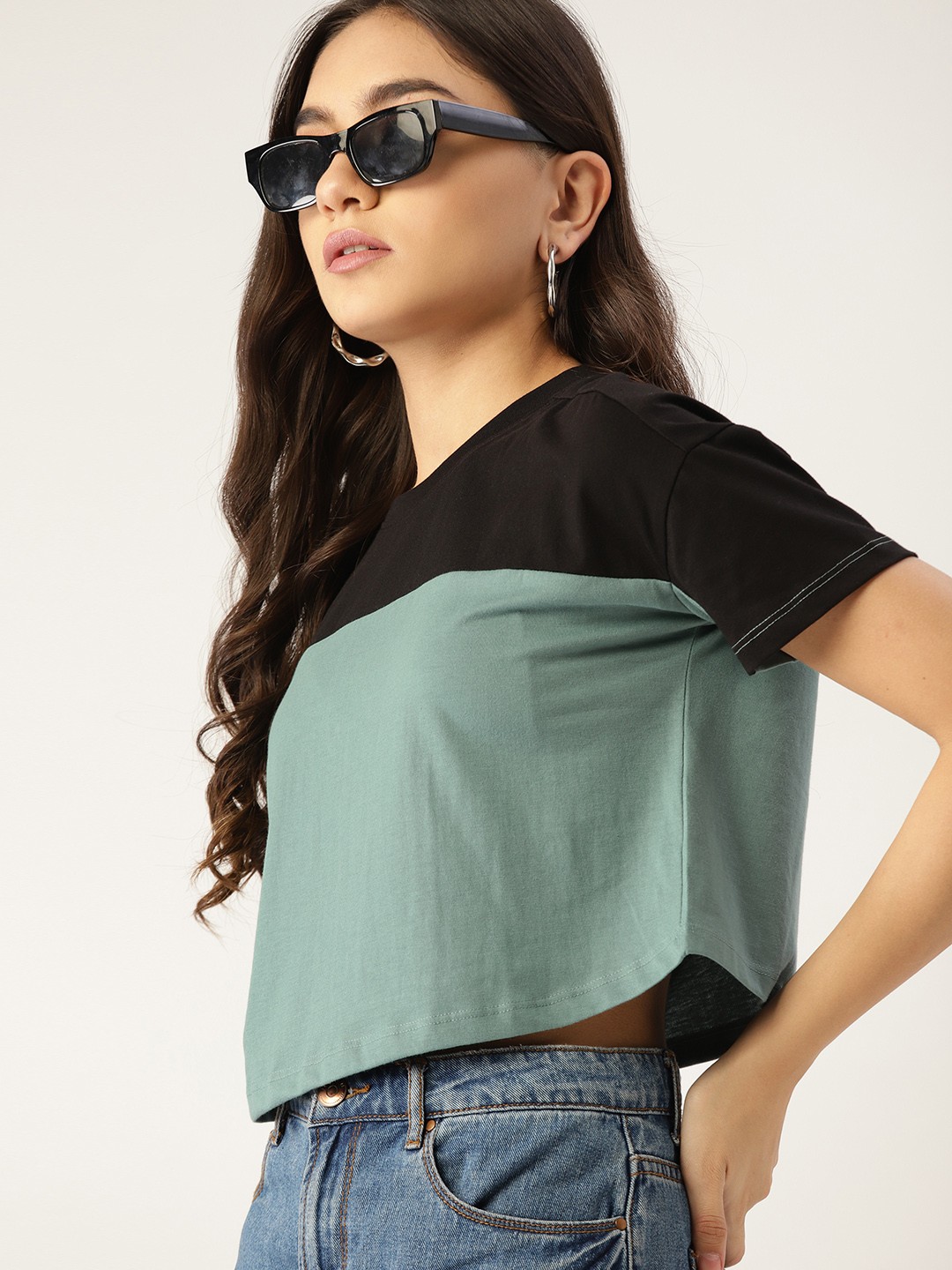 

DressBerry Women Green & Black Colourblocked Drop-Shoulder Sleeves Sustainable & Recycled T-shirt