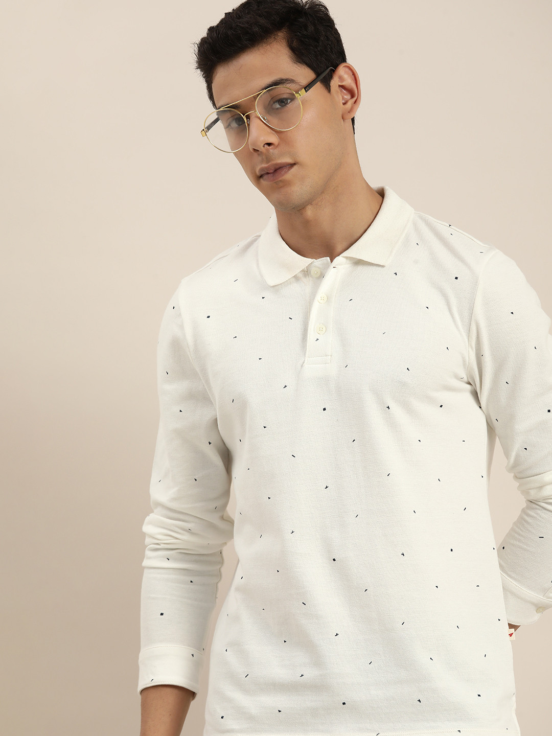 

INVICTUS Men White & Blue Printed Polo Collar Pure Cotton T-shirt