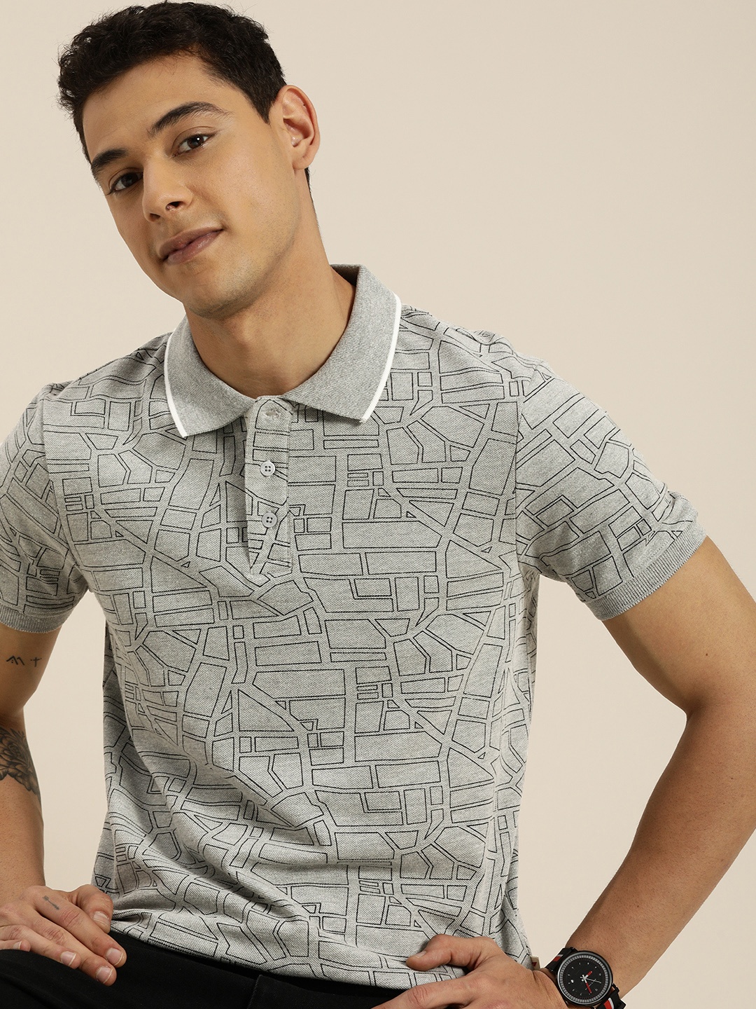 

INVICTUS Men Grey Melange & Black Printed Polo Collar T-shirt