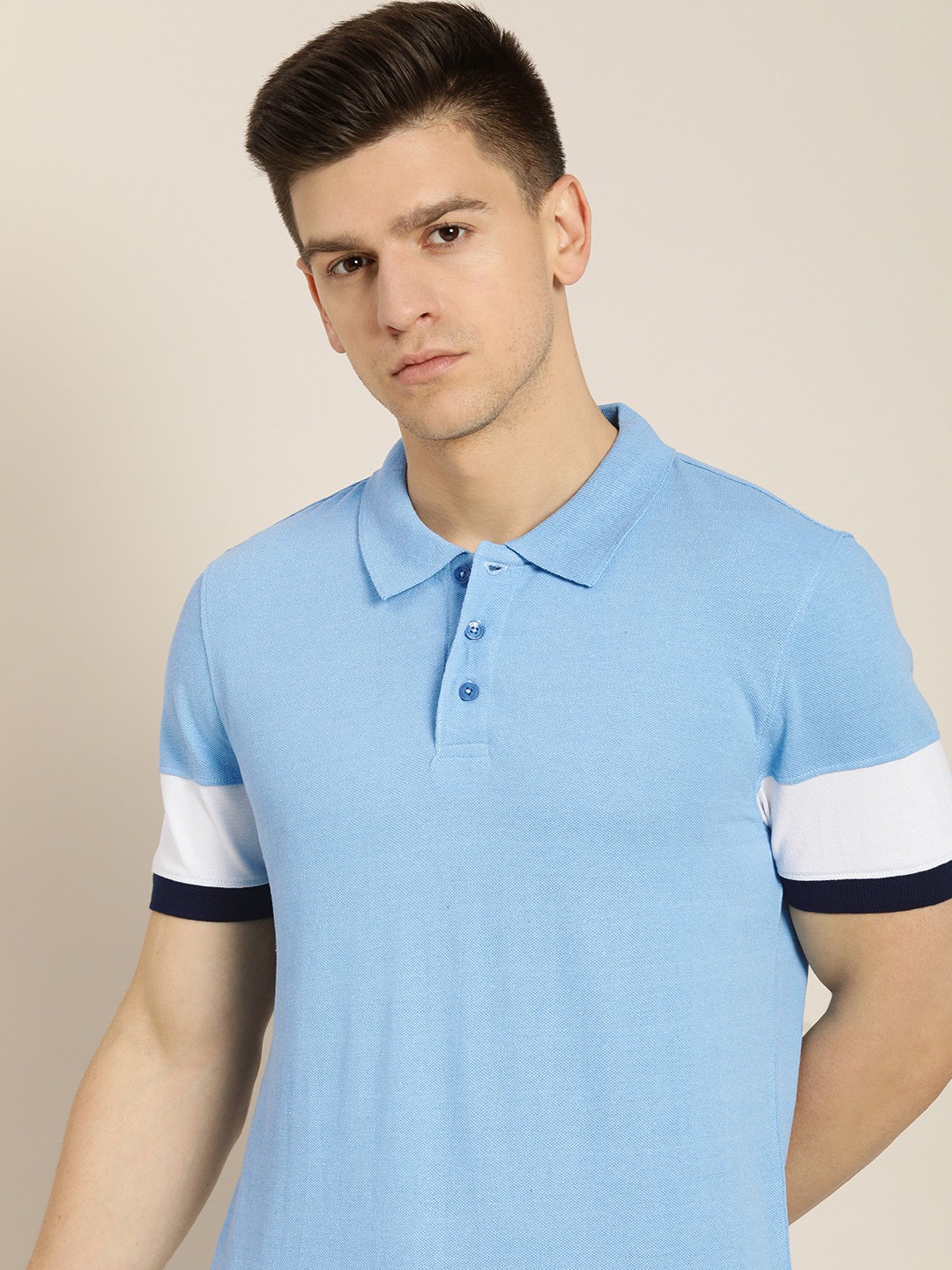 

INVICTUS Men Light Blue Solid Polo Collar Pure Cotton T-shirt With Colourblocked Sleeves