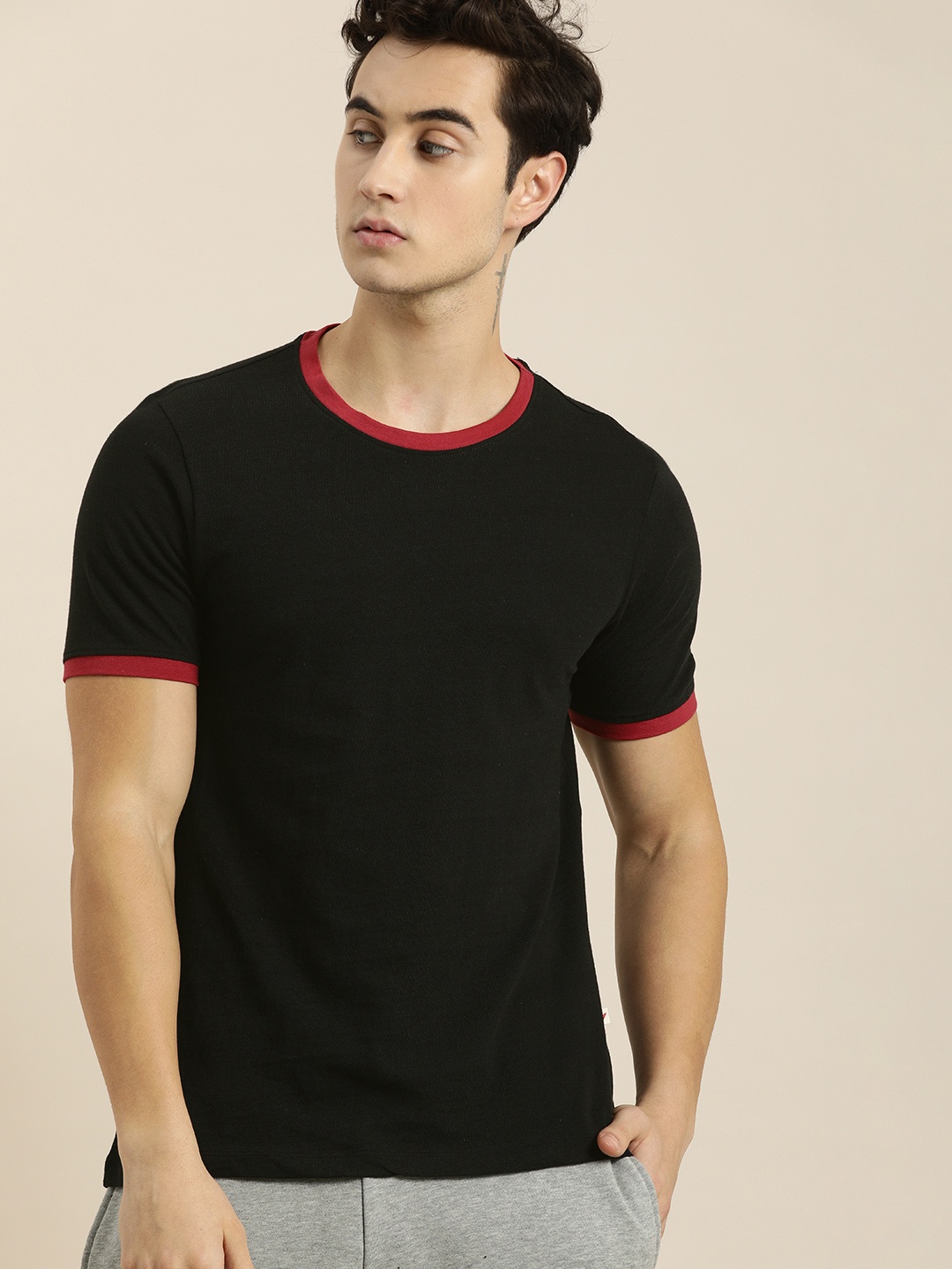 

Invictus Indoor Men Black Solid Round Neck Pure Cotton T-shirt