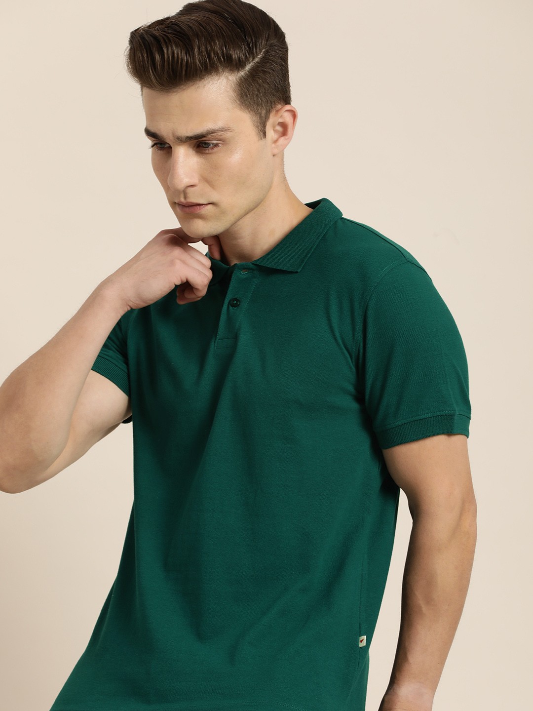 

Invictus Indoor Men Green Solid Polo Collar Pure Cotton T-shirt