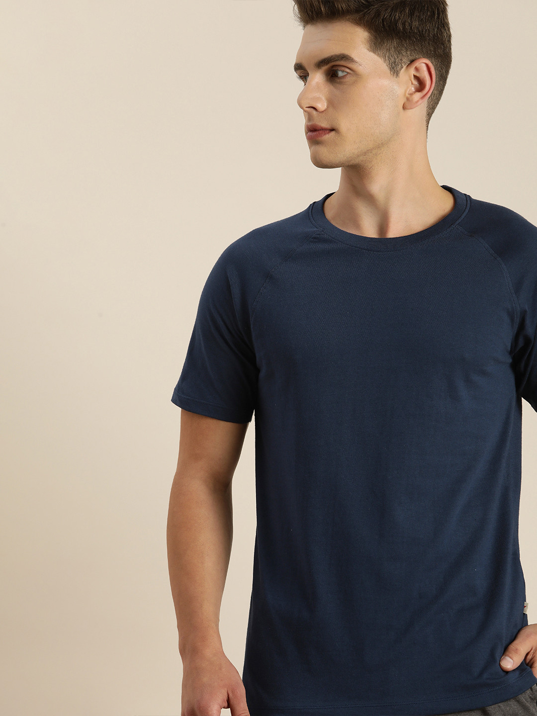 

Invictus Indoor Men Navy Blue Solid Pure Cotton T-shirt