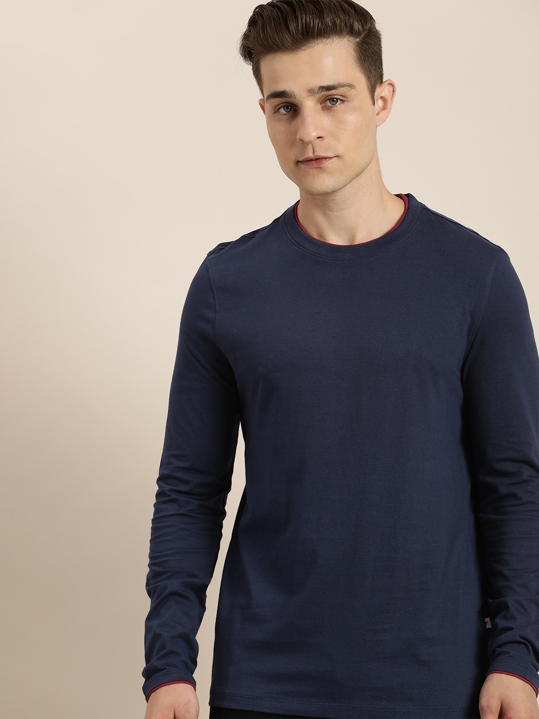 

Invictus Indoor Men Navy Blue Solid Pure Cotton T-shirt