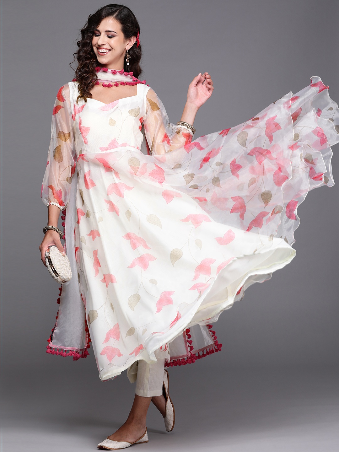 

Inddus Women Off White & Pink Floral Printed Kurta with Trousers & Dupatta
