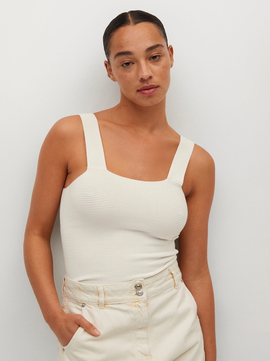 

MANGO White Ribbed Fitted Top