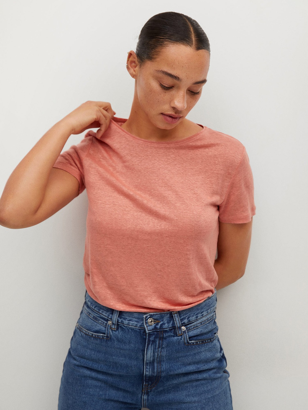 

MANGO Women Rose Pure Linen Solid T-shirt