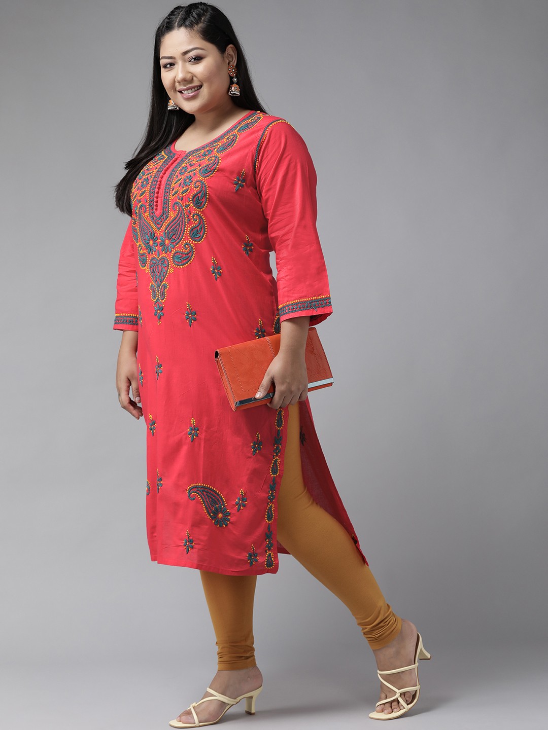 

ADA Women Pink & Navy Blue Pure Cotton Ethnic Motifs Embroidered Chikankari Kurta