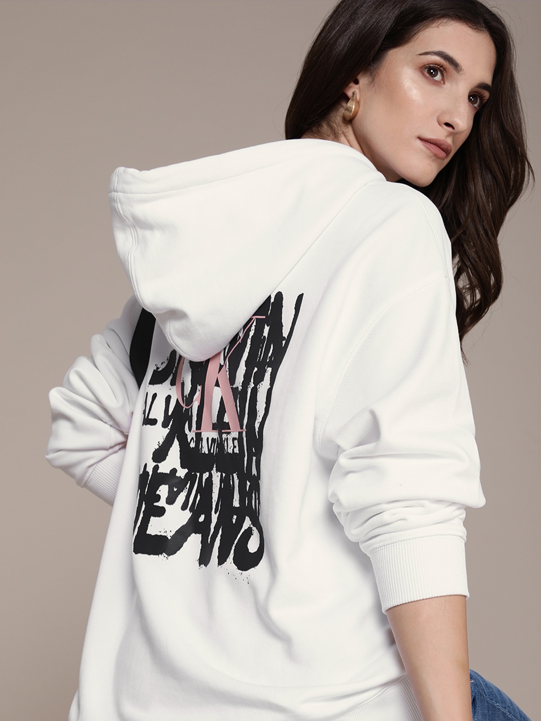 

Calvin Klein Jeans Women White & Black Printed AF-GRAFFITI Oversized Hooded Sweatshirt