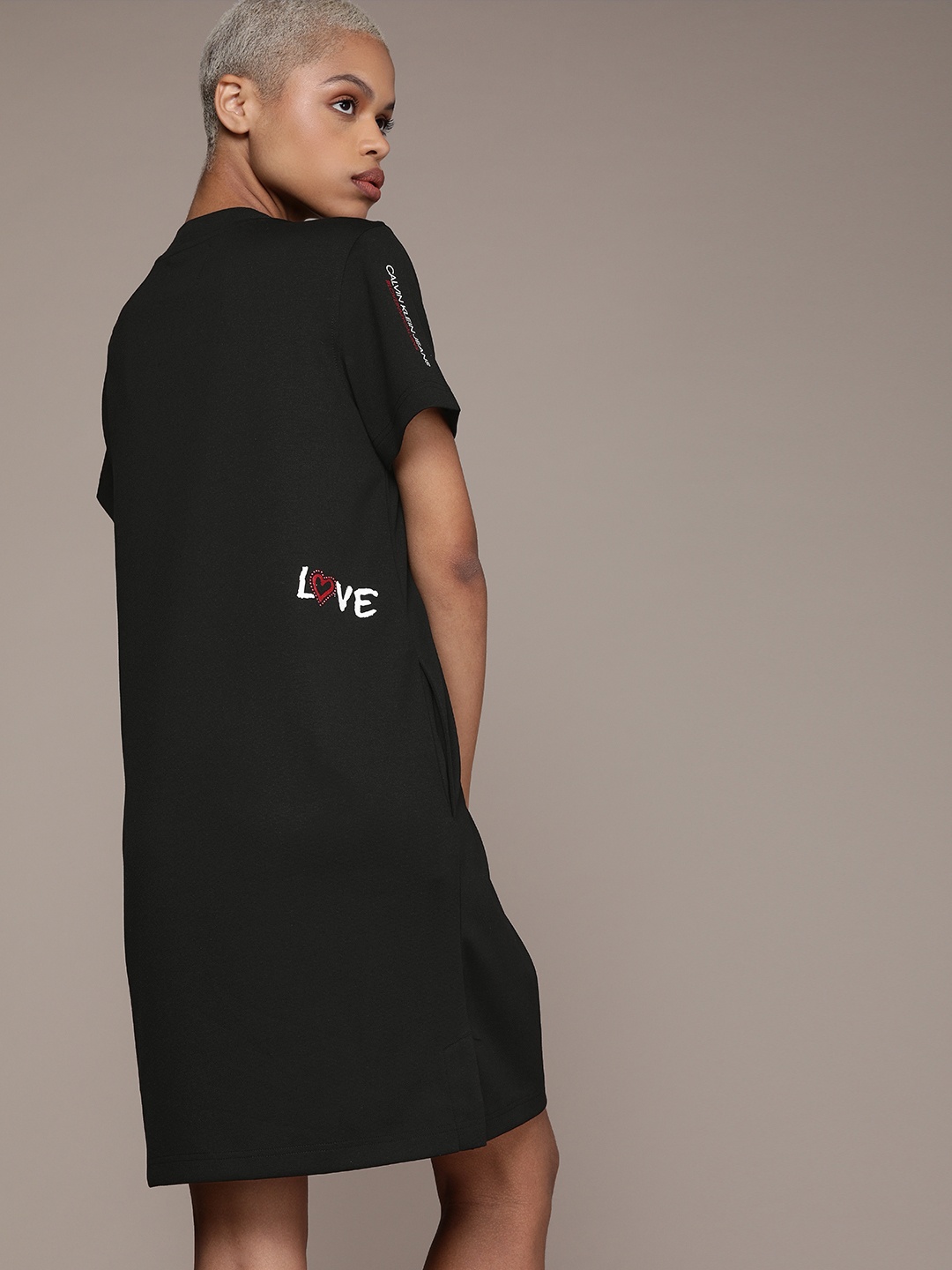

Calvin Klein Jeans Black Logo Printed T-shirt Dress