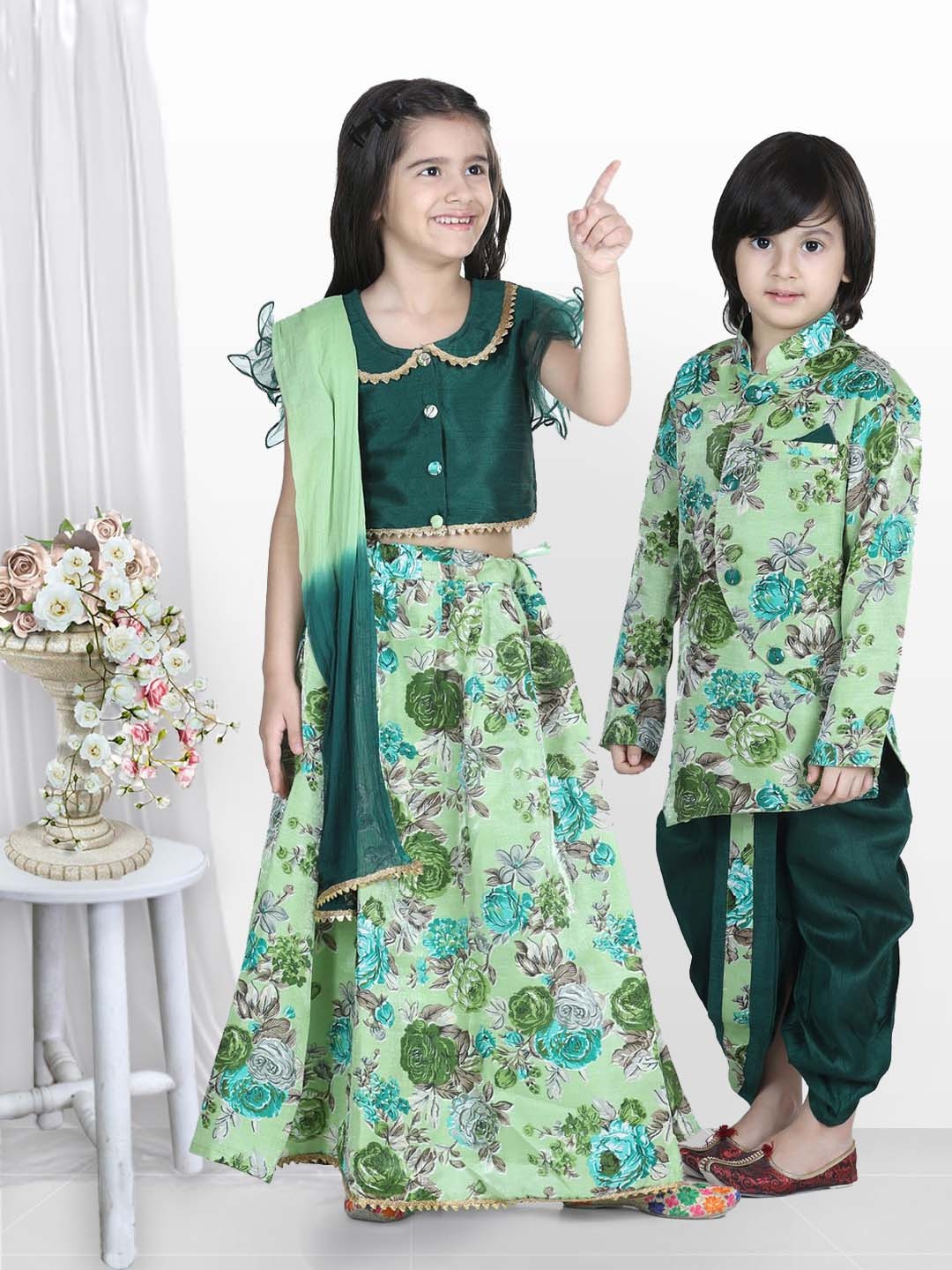 

BownBee Girls Green & Grey Printed Ready to Wear Lehenga & Blouse With Dupatta