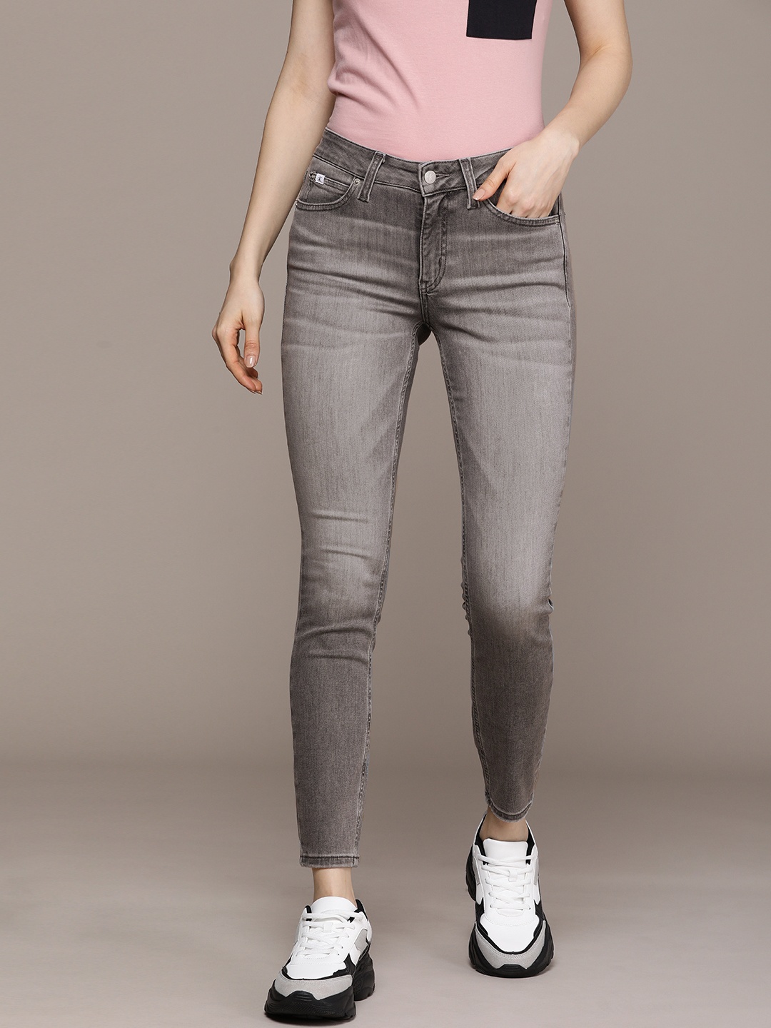 

Calvin Klein Jeans Women Grey Skinny Fit Light Fade Stretchable Jeans