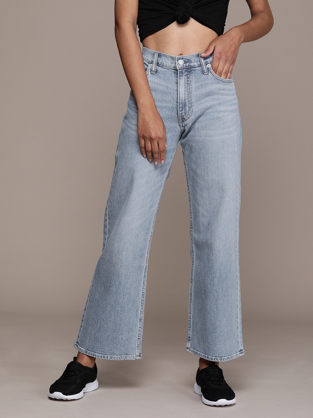 

Calvin Klein Jeans Women Blue Wide Leg Fit Light Fade Stretchable Jeans