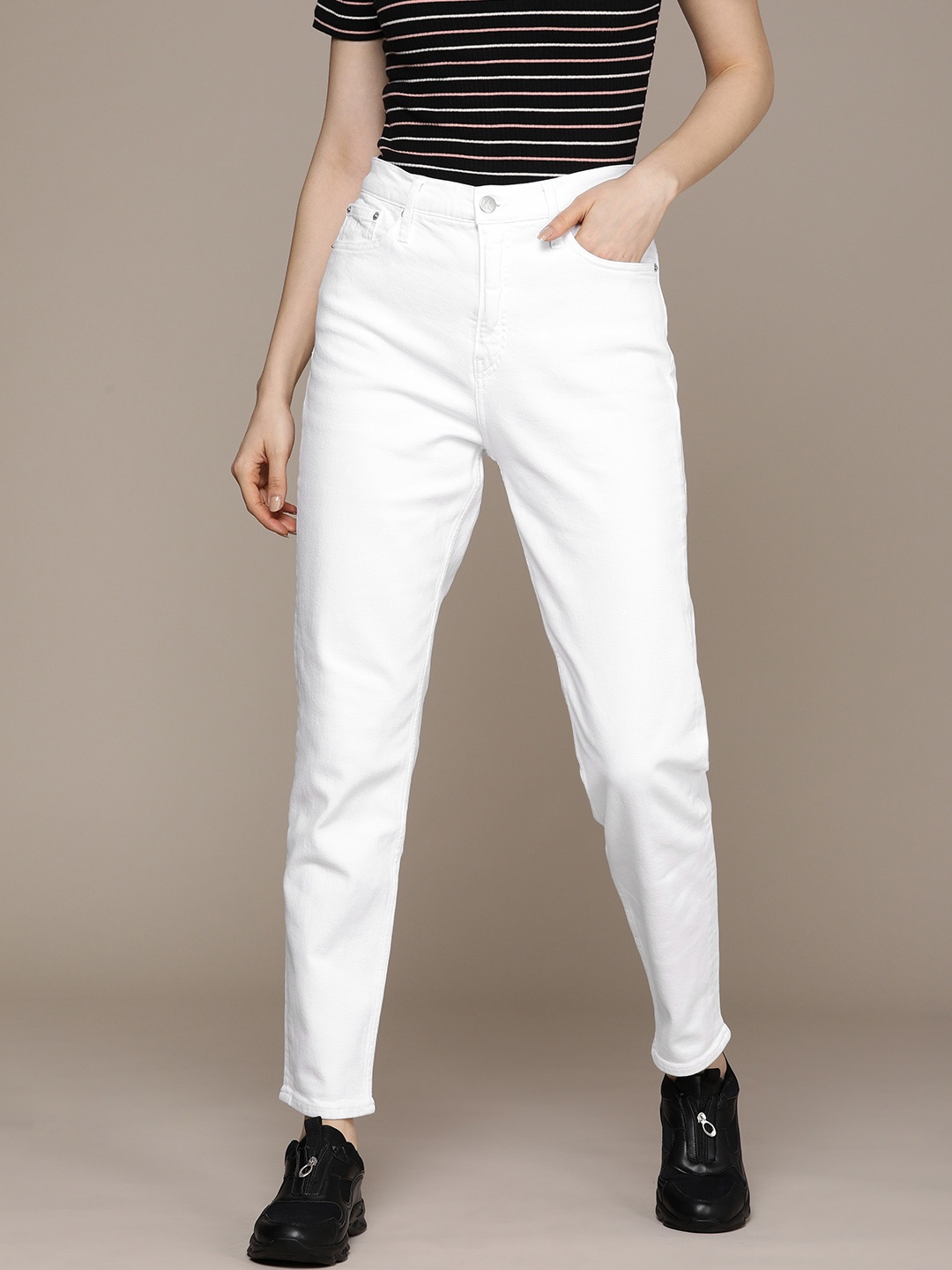 

Calvin Klein Jeans Women White Mom Fit Stretchable Jeans