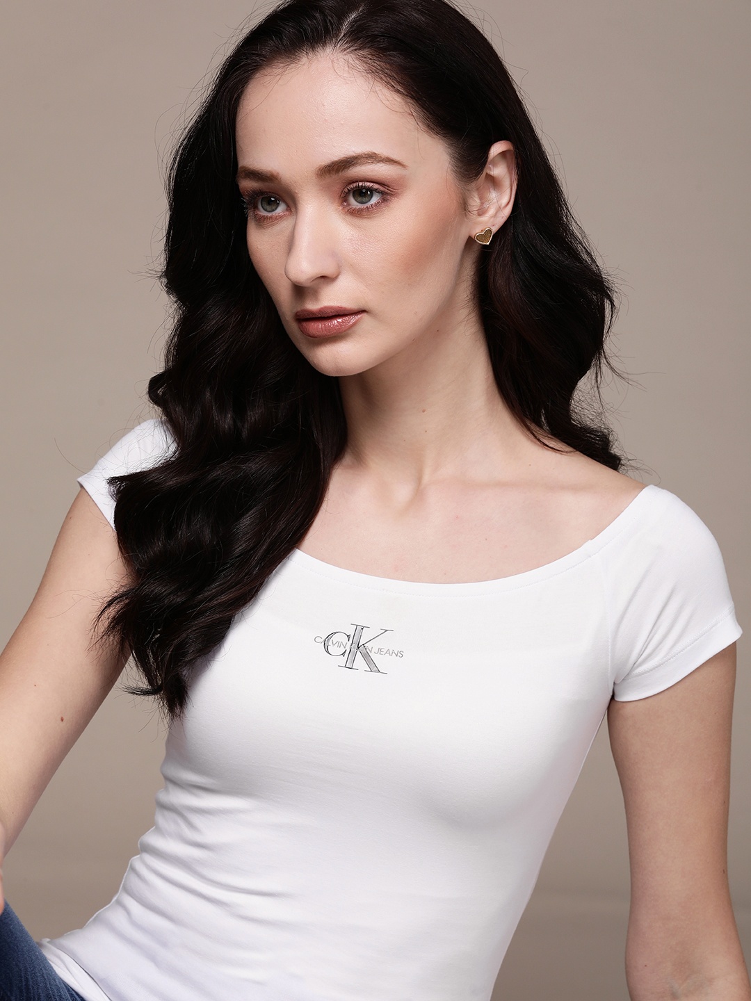 

Calvin Klein Jeans Women White Brand Logo Slim Fit T-shirt