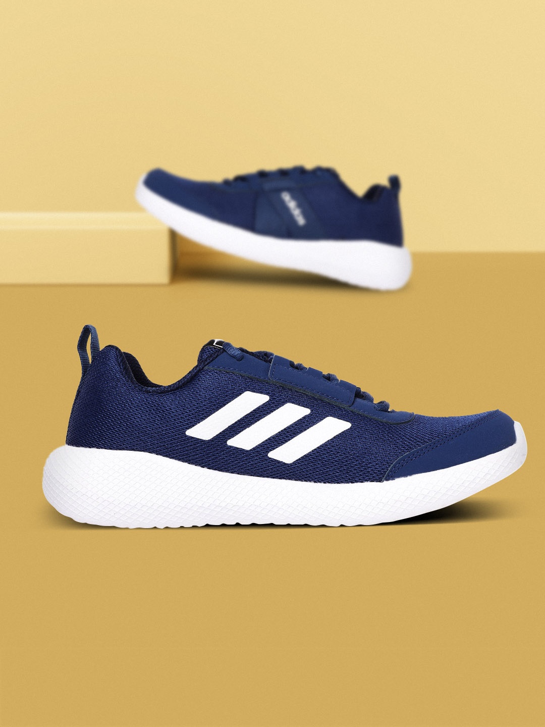 

ADIDAS Men Navy Blue Chic Running Shoes