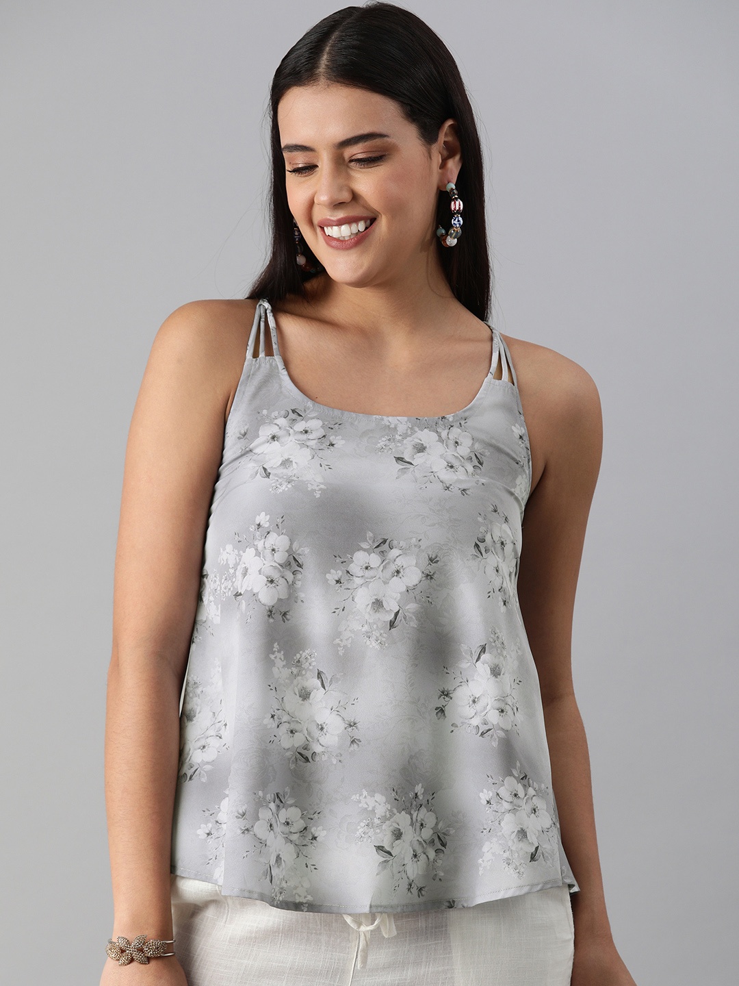 

flaher Grey Floral Crepe Regular Top