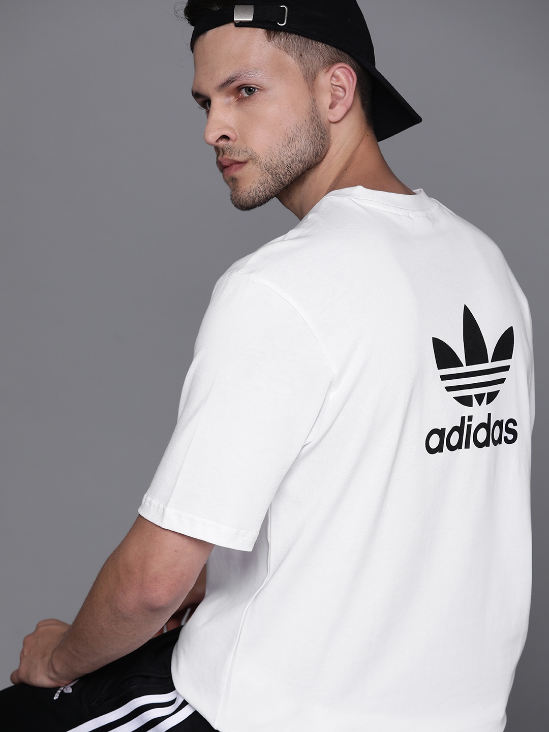 

ADIDAS Originals Men White Brand Logo Printed Loose Sustainable T-shirt
