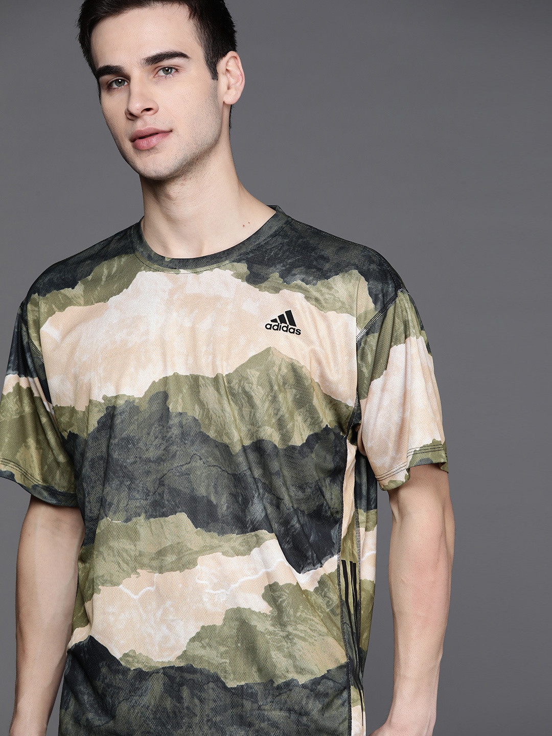 

ADIDAS Men Green & Beige Abstract Print Training Yoga T-Shirt