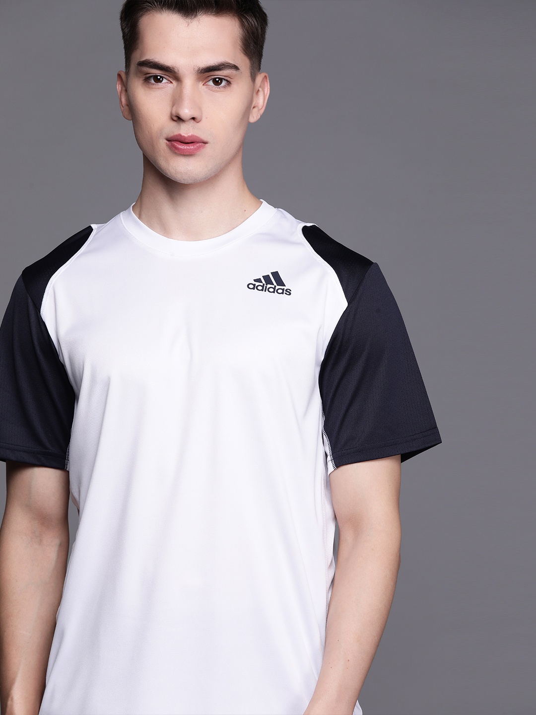 

ADIDAS Men White & Navy Blue Club Tennis Sustainable T-shirt