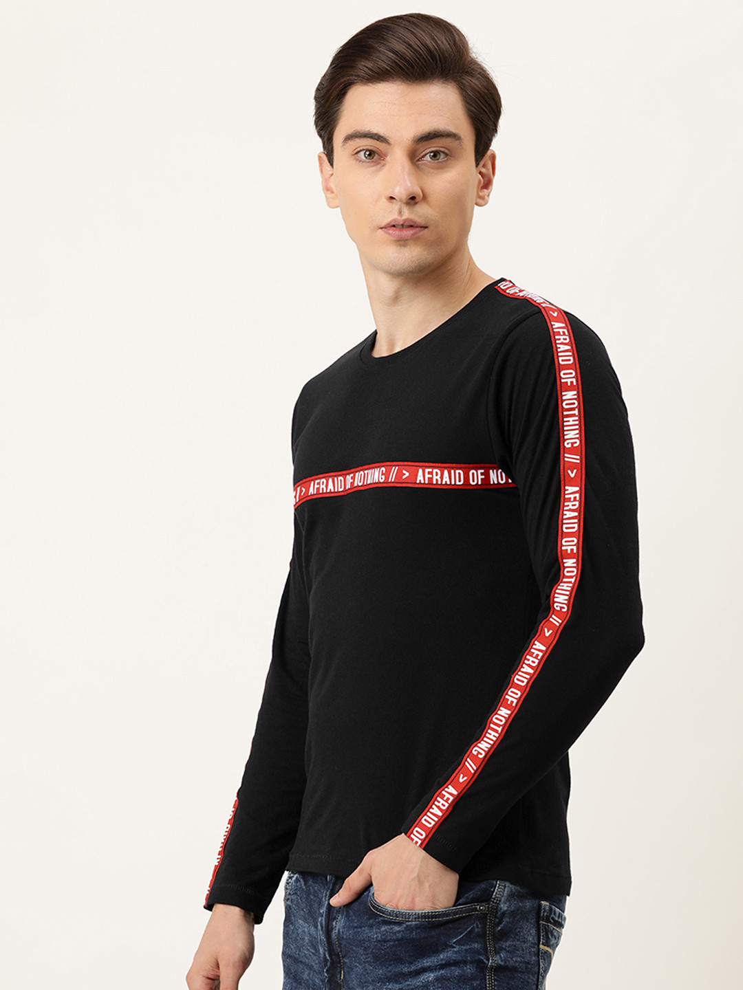 

Flying Machine Men Black Typography Printed Round Neck Pure Cotton T-shirt