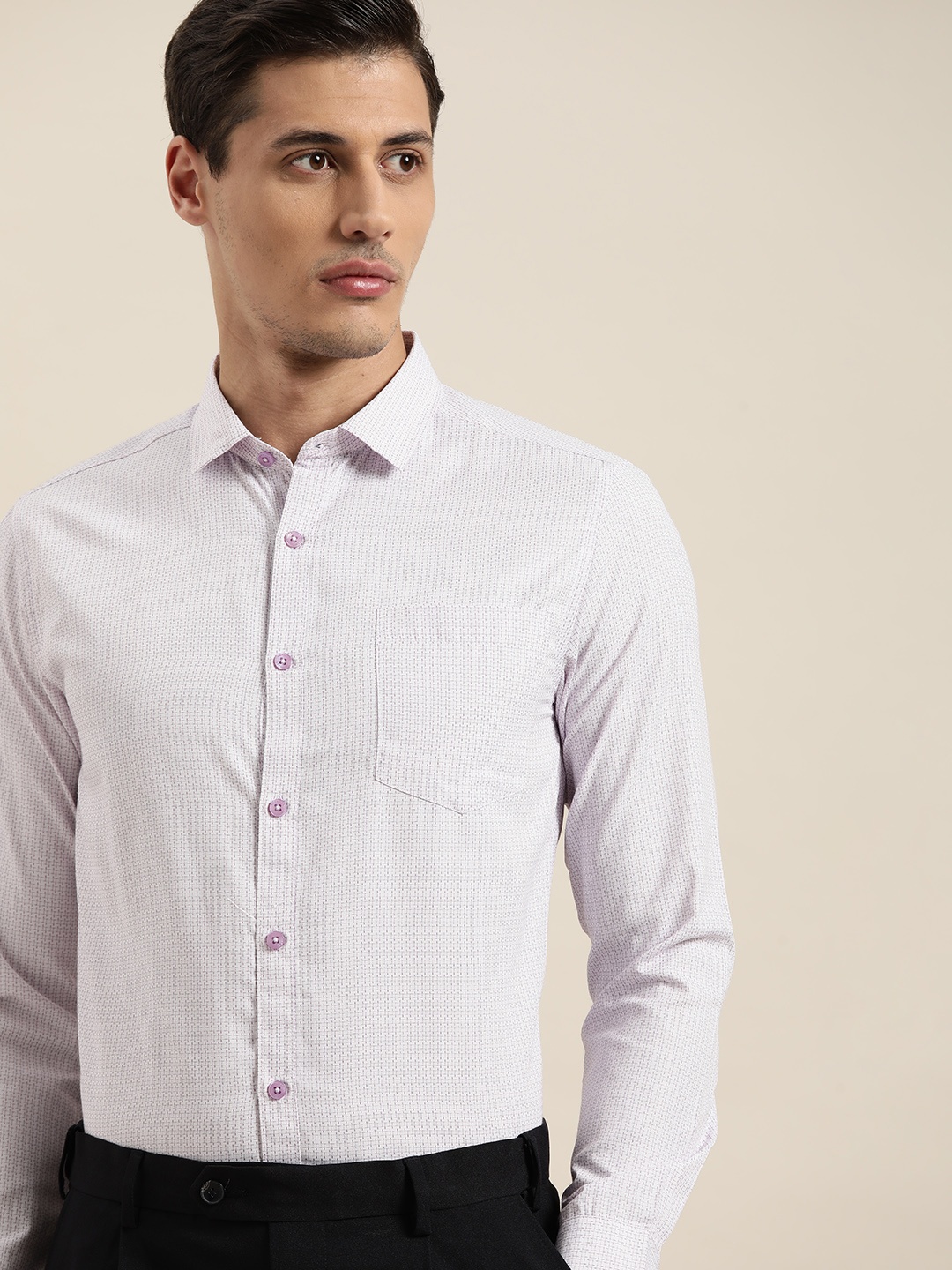 

INVICTUS Men White & Purple Self Design Slim Fit Formal Shirt